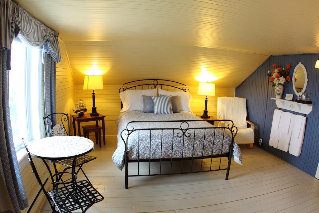 La Grange Aux Hiboux Gite Et Restaurant B&B La Baie Kamer foto